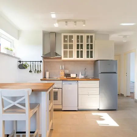 Nesso Panoramic Sea View Apartment