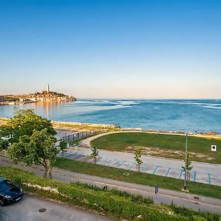 Noma Panoramic Sea View Daire Rovinj
